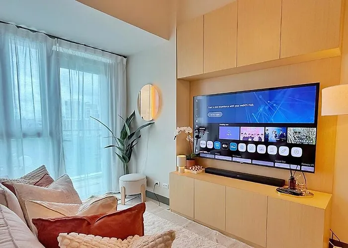 Cozy Scandi Luxe Executive 1br With Free Parking Manila